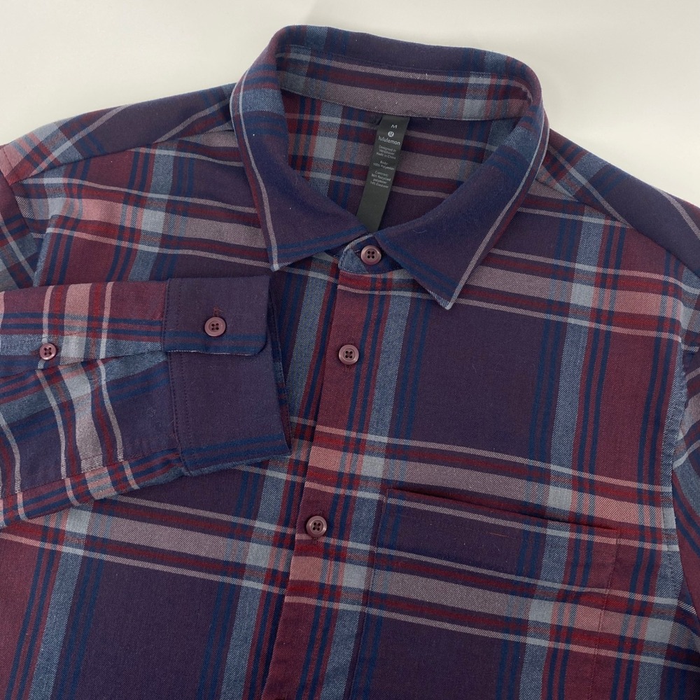 Lululemon Button Down Shirt Mens‎ M Plum Purple Plaid Long Sleeve Tech Pocket